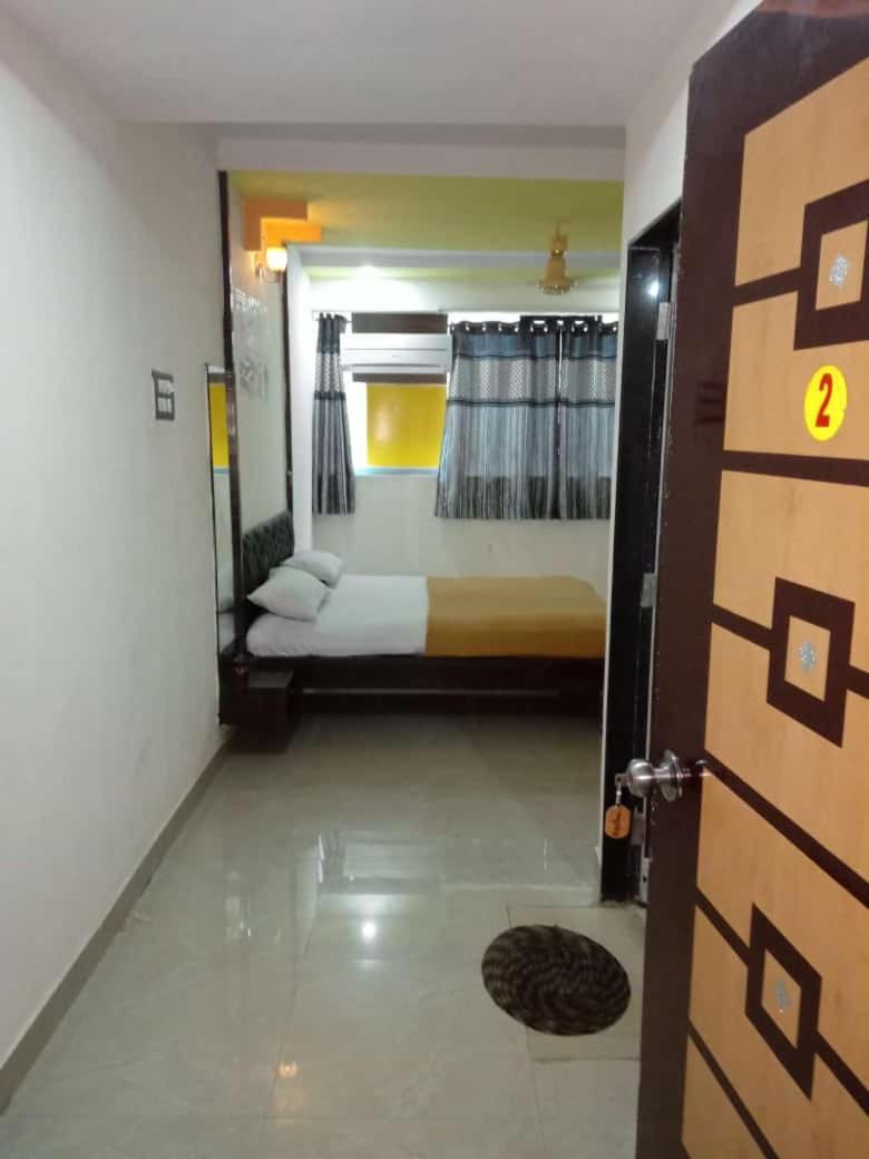 Sahil Lodge Akkalkot Akalkot エクステリア 写真